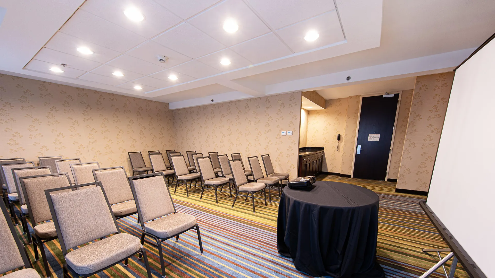 Holiday Inn St. Louis Airport West Earth City By Ihg Hotel
