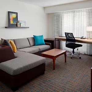 Hotel Saint Louis Airport / Earth