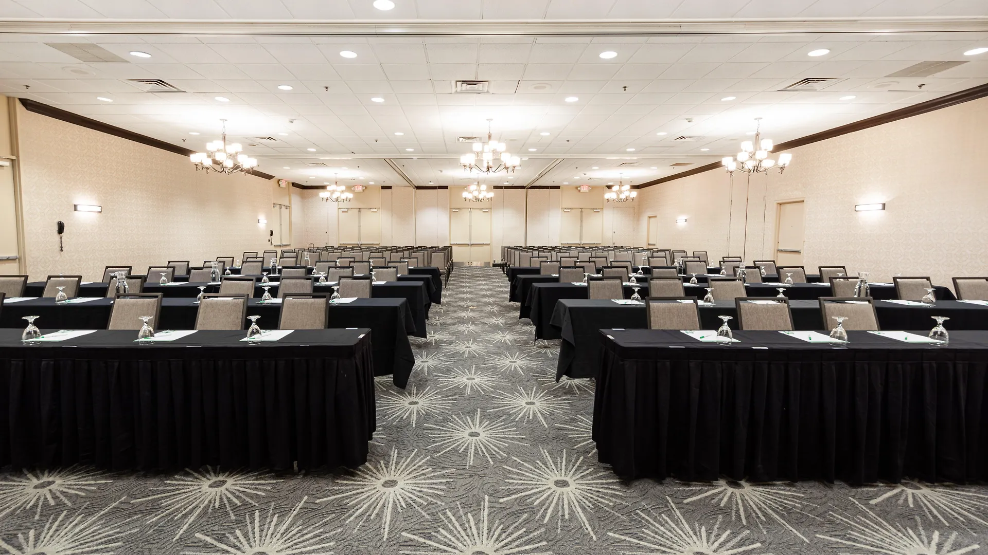 Hotel Holiday Inn St. Louis Airport West Earth City By Ihg
